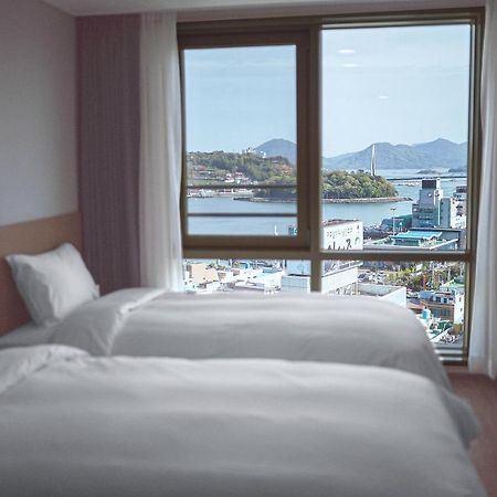 Hotel Kenny Yeosu Esterno foto