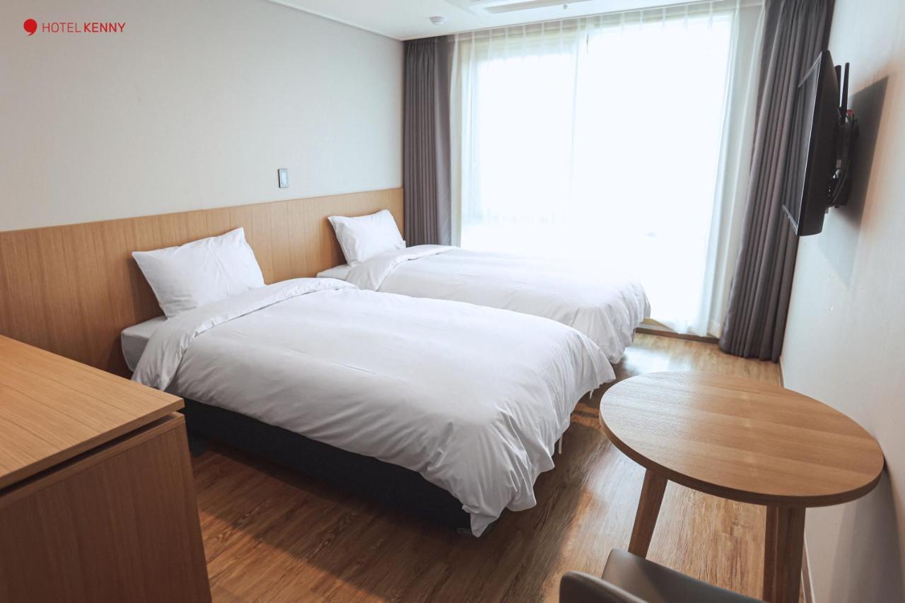 Hotel Kenny Yeosu Esterno foto