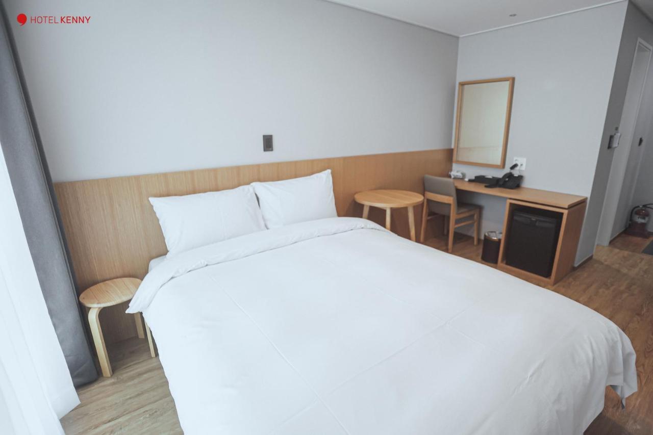 Hotel Kenny Yeosu Esterno foto