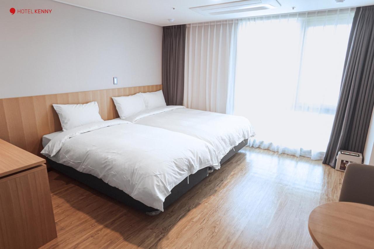 Hotel Kenny Yeosu Esterno foto